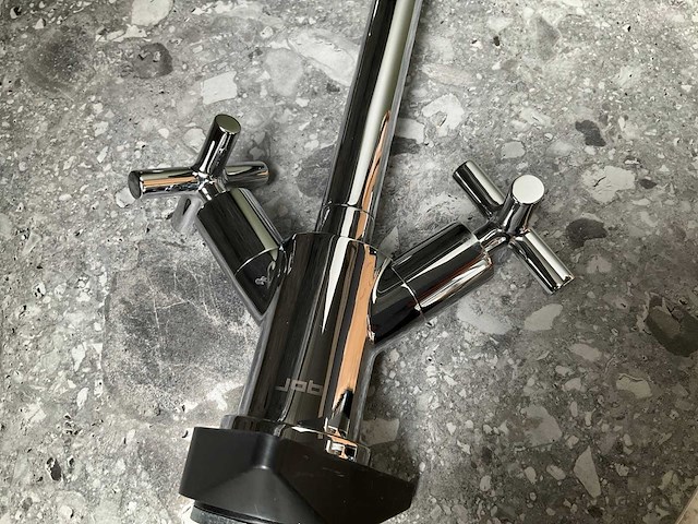 Keukenmengkraan chroom met kruisgreep - afbeelding 3 van  6