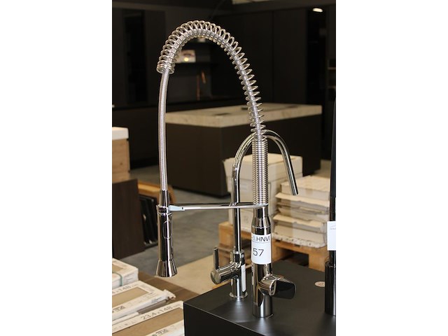 Keukenmengkraan grohe met sproeikop. - afbeelding 2 van  2