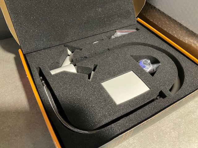 Keukenmengkraan mat wit met kruisgreep - afbeelding 2 van  7