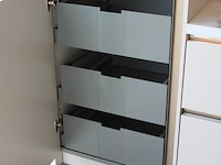 Keukenopstelling nolte met vaatwasmachine en ledverlichting - afbeelding 4 van  4