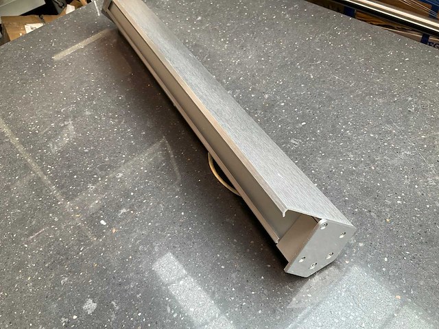 Keukenverlichting aluminium met draaibare lamp - afbeelding 6 van  8