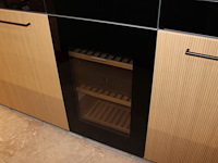 Keukenwandopstelling met luxe inbouwapparatuur. onderdeel van combinatiekavel c009 onderdeel van combinatiekavel combinatiekavel van keukenwandopstelling en keukeneiland met luxe inbouwapparatuur. kavels c008 en c009 - afbeelding 7 van  16