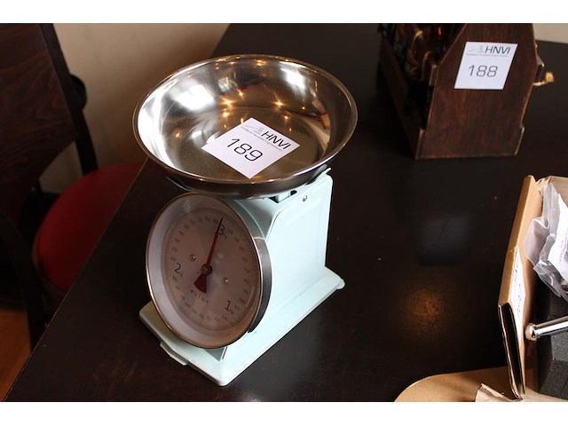 Keukenweegschaal plint. max 3 kg. - afbeelding 1 van  2