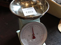 Keukenweegschaal plint. max 3 kg. - afbeelding 2 van  2