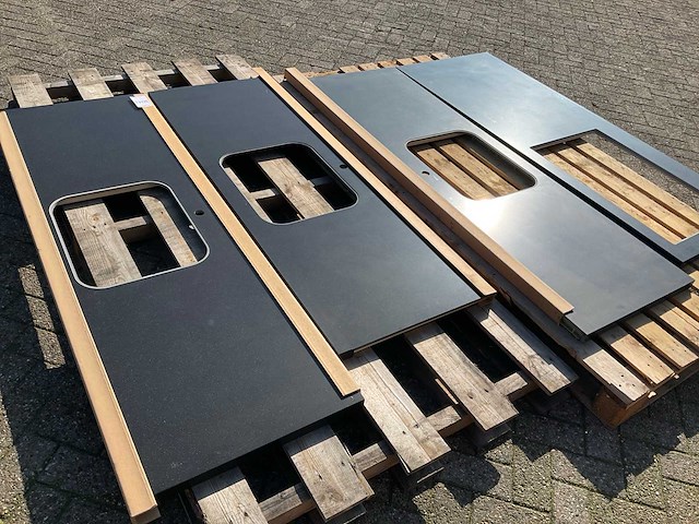 Keukenwerkblad polystone (4x) - afbeelding 1 van  2