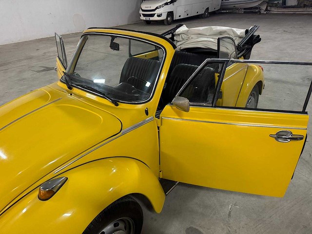 Kever - cabriolet - oldtimer - afbeelding 15 van  18