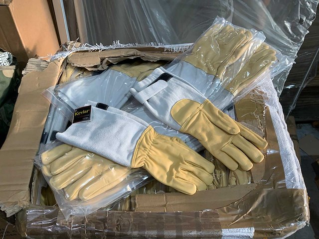 Kevlar du pont paar lashandschoenen (375x) - afbeelding 1 van  2