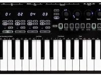 Keyboard & sequencer arturia, keystep pro chroma, donkergrijs - afbeelding 2 van  3