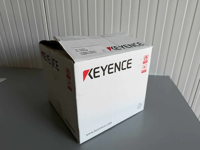 Keyence cl-p070 - displacement sensor - laser afstandsensor - afbeelding 4 van  4