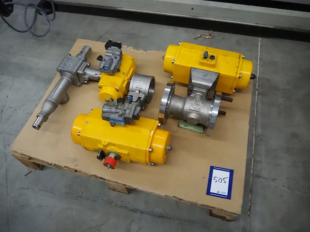 Keystone - afbeelding 1 van  8