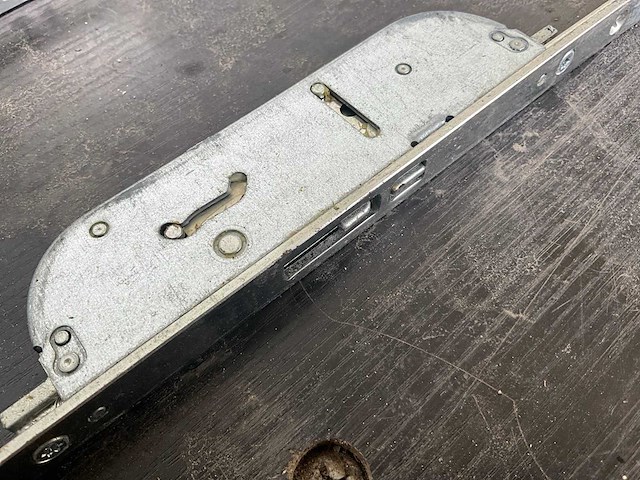 Kfv - skg *.* e92 pz92 - driepuntsslot haken sleutelbediend - deurbeslag (42x) - afbeelding 2 van  9