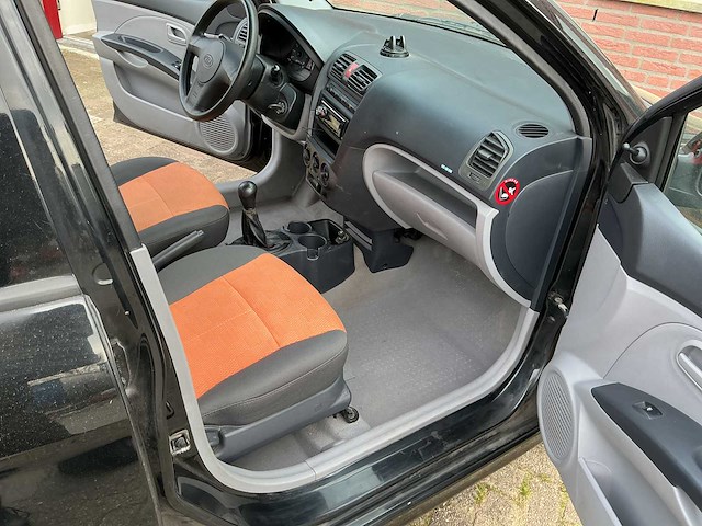Kia - 2005 - picanto - 1.0 lxe x-tra - personenauto - afbeelding 9 van  11
