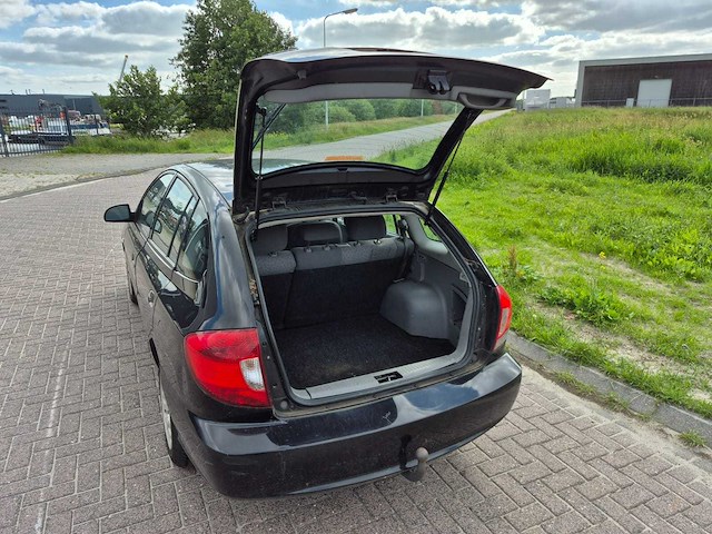 Kia - 2005 - rio - 1.3 rs visto - personenauto - afbeelding 20 van  20