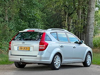 Kia - 2009 - cee'd sporty wagon - 1.4 fifteen isg - personenauto - 08-jkx-1 - afbeelding 6 van  8