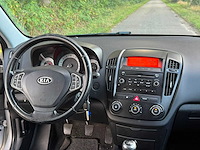 Kia - 2009 - cee'd sporty wagon - 1.4 fifteen isg - personenauto - 08-jkx-1 - afbeelding 1 van  17