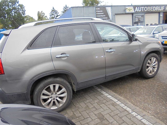 Kia - 2009 - sorento - 2.4 x-clusive -62-jzl-2 - afbeelding 10 van  15