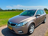 Kia - 2010 - cee'd sporty wagon - 1.6 cvvt x-ecutive - 86-knh-6 - afbeelding 1 van  12