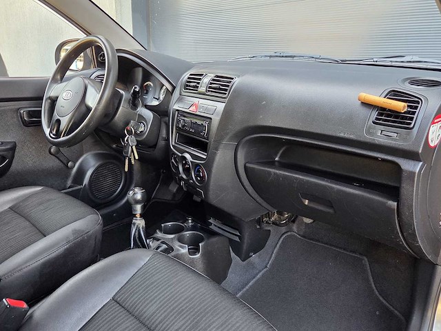 Kia - 2010 - picanto - 1.0 x-pect - personenauto - afbeelding 11 van  21