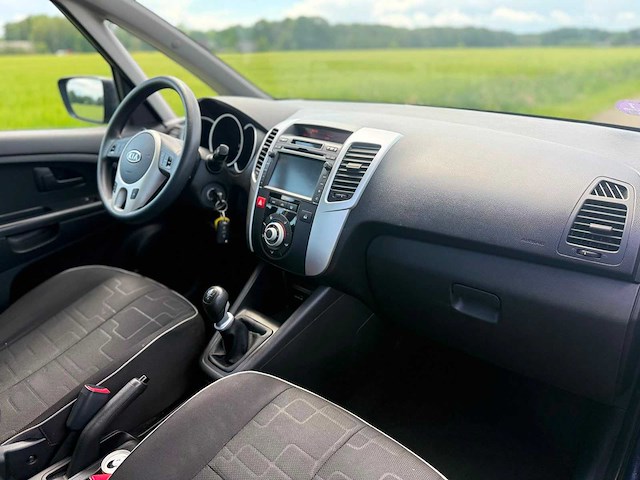 Kia - 2011 - venga - 1.4 cvvt seven - 00-rfz-6 - personenauto - afbeelding 13 van  13