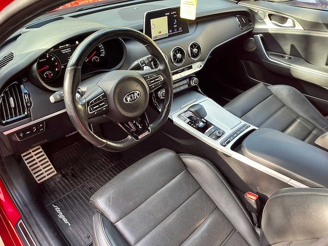 Kia - 2020 - stinger - 3.3 v6 awd t gt - personenauto - afbeelding 15 van  20
