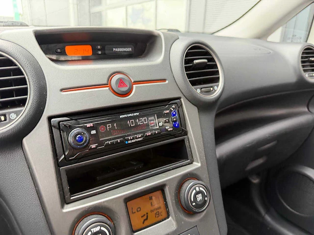 Kia - carens - 2.0 cvvt x-ecutive - personenauto - 2007 - afbeelding 6 van  28
