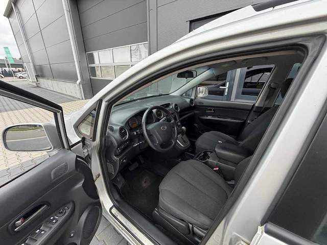 Kia - carens - 2.0 cvvt x-ecutive - personenauto - 2007 - afbeelding 8 van  28