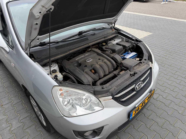 Kia - carens - 2.0 cvvt x-ecutive - personenauto - 2007 - afbeelding 12 van  28