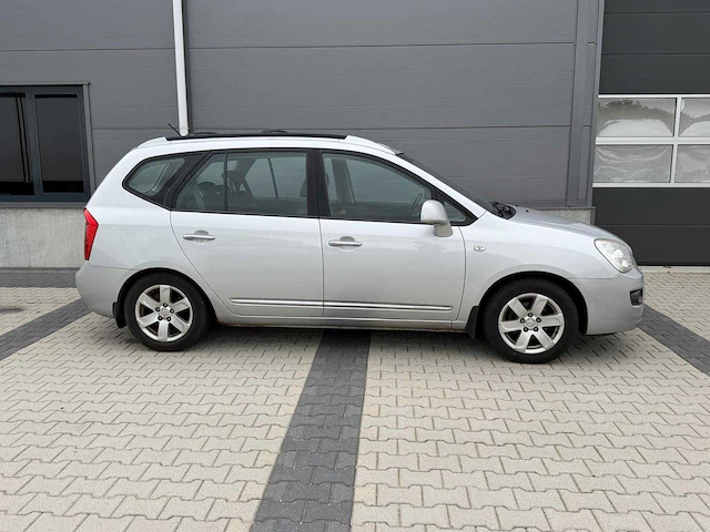 Kia - carens - 2.0 cvvt x-ecutive - personenauto - 2007 - afbeelding 22 van  28