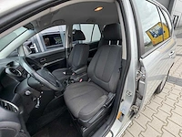 Kia - carens - 2.0 cvvt x-ecutive - personenauto - 2007 - afbeelding 27 van  28