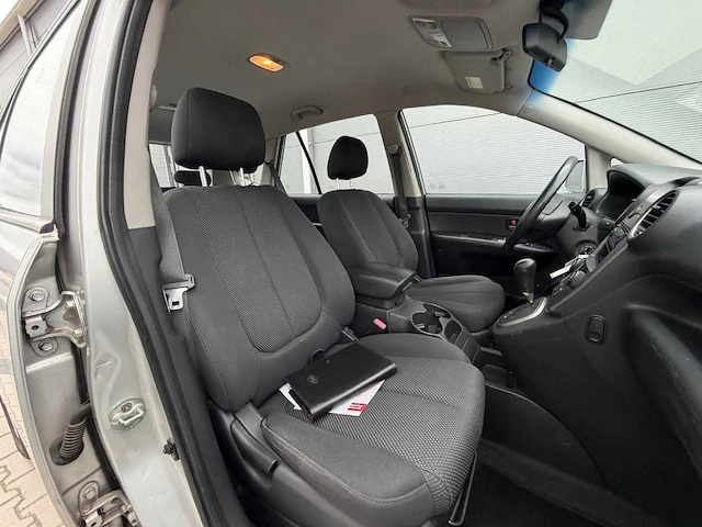 Kia - carens - 2.0 cvvt x-ecutive - personenauto - 2007 - afbeelding 6 van  22