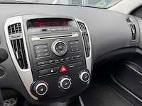 Kia - cee'd - 1.4 cvvt x-tra - personenauto - 2010 - afbeelding 12 van  27