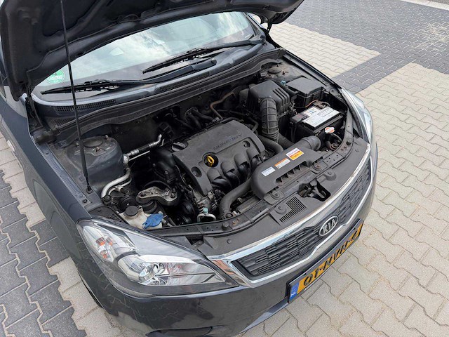 Kia - cee'd - 1.4 cvvt x-tra - personenauto - 2010 - afbeelding 21 van  27