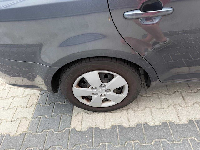 Kia - cee'd - 1.4 cvvt x-tra - personenauto - 2010 - afbeelding 23 van  27