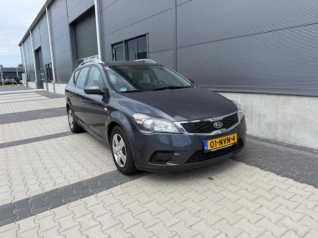 Kia - cee'd - 1.4 cvvt x-tra - personenauto - 2010 - afbeelding 4 van  27
