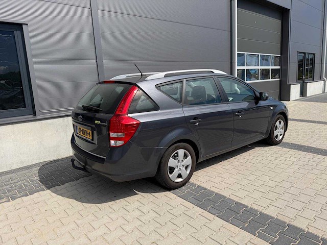 Kia - cee'd - 1.4 cvvt x-tra - personenauto - 2010 - afbeelding 6 van  27