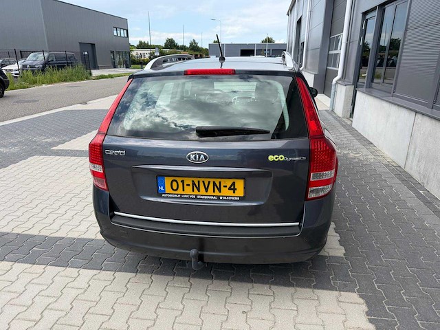 Kia - cee'd - 1.4 cvvt x-tra - personenauto - 2010 - afbeelding 7 van  27