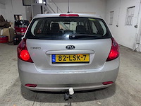 Kia - cee'd - 1.4 fifteen - 82-lsk-7 - afbeelding 13 van  18
