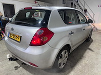 Kia - cee'd - 1.4 fifteen - 82-lsk-7 - afbeelding 14 van  18