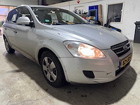 Kia - cee'd - 1.4 fifteen - 82-lsk-7 - afbeelding 15 van  18