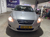 Kia - cee'd - 1.4 fifteen - 82-lsk-7 - afbeelding 16 van  18