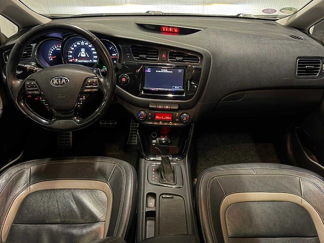 Kia - cee'd - 1.6 gdi plus pack - car - 2012|g-101-vs|iaw - afbeelding 8 van  23
