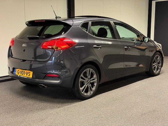 Kia - cee'd - 1.6 gdi plus pack - car - 2012|g-101-vs|iaw - afbeelding 18 van  23