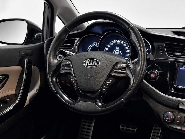 Kia - cee'd - 1.6 gdi plus pack g-101-vs 2012 iaw - afbeelding 7 van  15