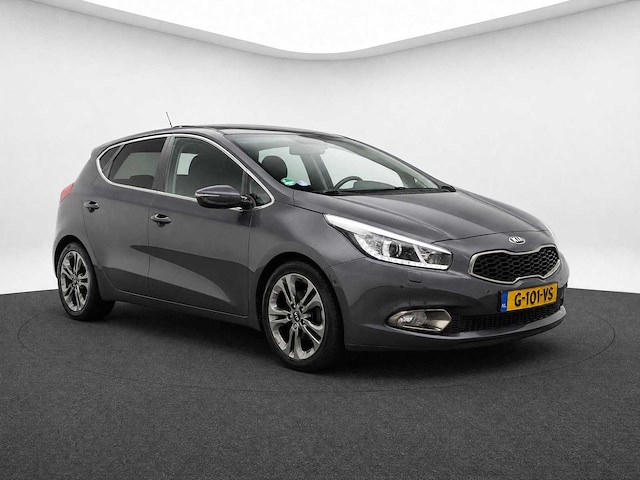 Kia - cee'd - 1.6 gdi plus pack g-101-vs 2012 iaw - afbeelding 10 van  15