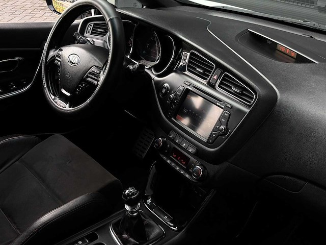 Kia - cee'd - 1.6 gt - s-516-gl- 2013 iaw - afbeelding 9 van  25
