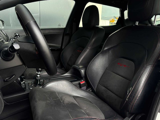 Kia - cee'd - 1.6 gt - s-516-gl- 2013 iaw - afbeelding 13 van  25