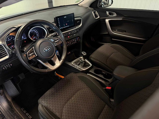Kia - ceed sportswagon - 1.0 t-gdi dynamicl. - xn-825-t- 2019 iaw - afbeelding 2 van  13