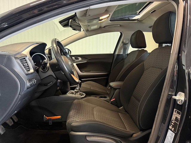 Kia - ceed sportswagon - 1.0 t-gdi dynamicl. - xn-825-t- 2019 iaw - afbeelding 7 van  13