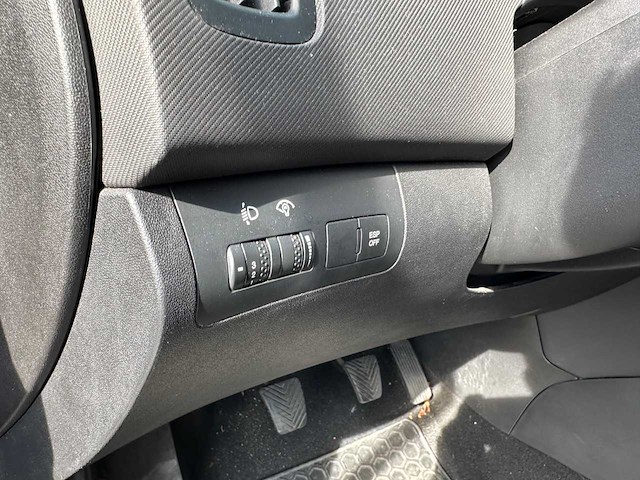 Kia - cee'd sporty wagon - 1.6 business ed. - car - 2007 - afbeelding 4 van  61