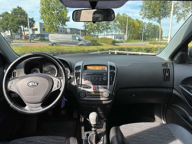 Kia - cee'd sporty wagon - 1.6 business ed. - car - 2007 - afbeelding 10 van  61